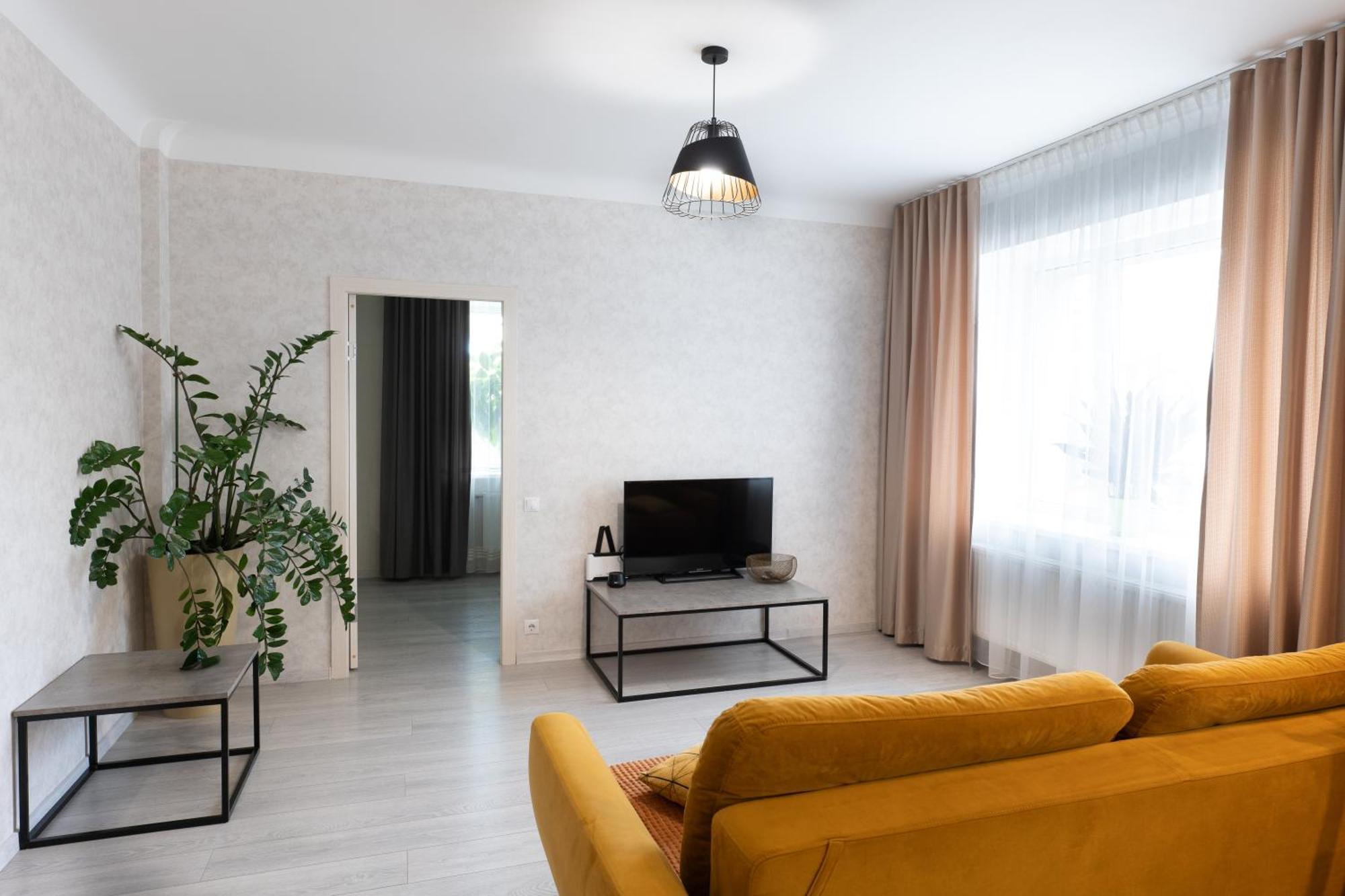 Centra Apartamenti Eliza Limbazi Exterior foto